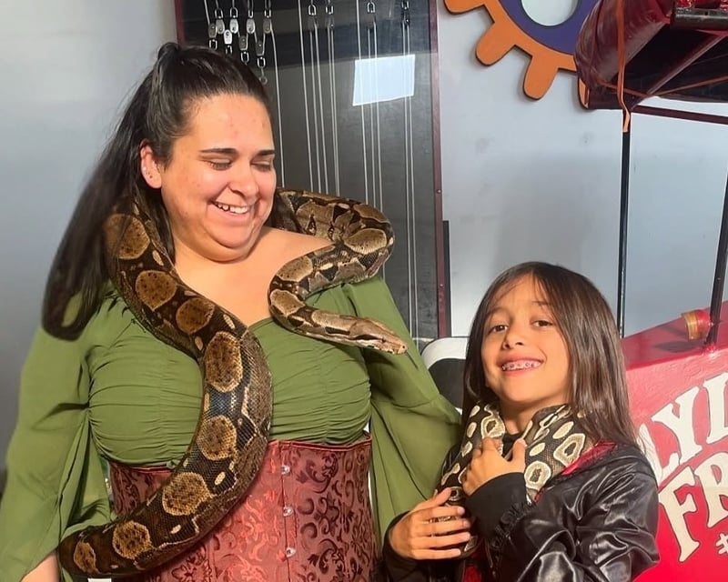 Family Halloween Haunted Museum Tour in Eureka