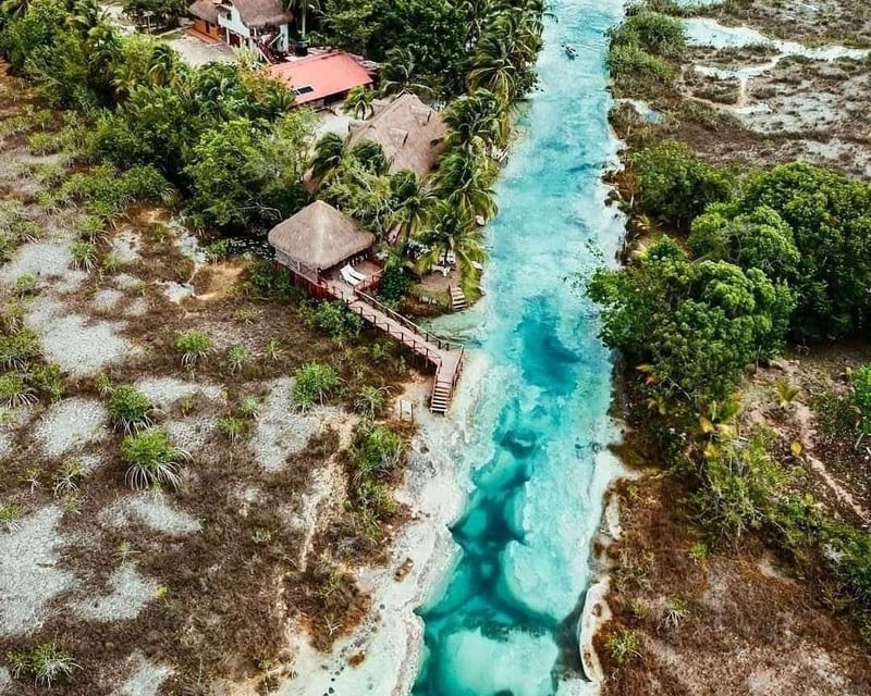 Los Rápidos Float on Bacalar Lagoon from Mahahual