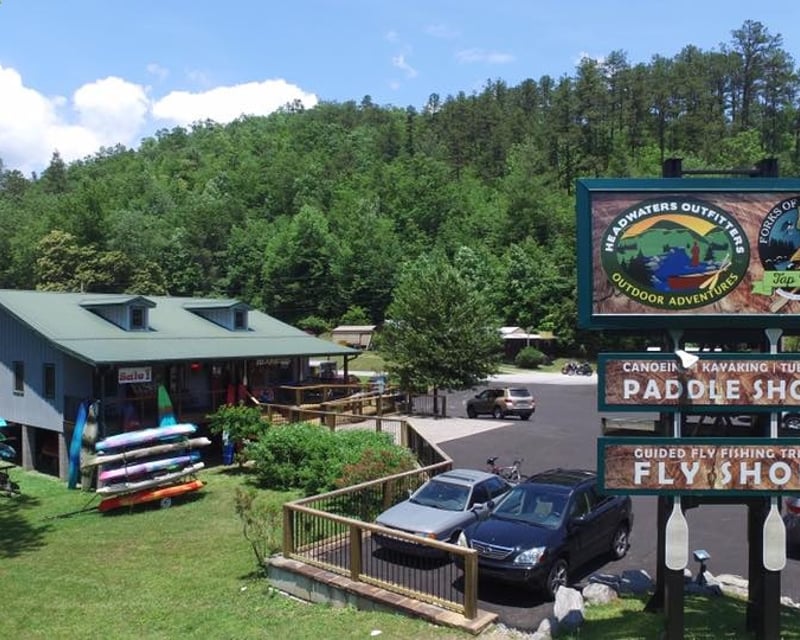 24-Hour Canoe, Kayak & SUP Rentals in Rosman