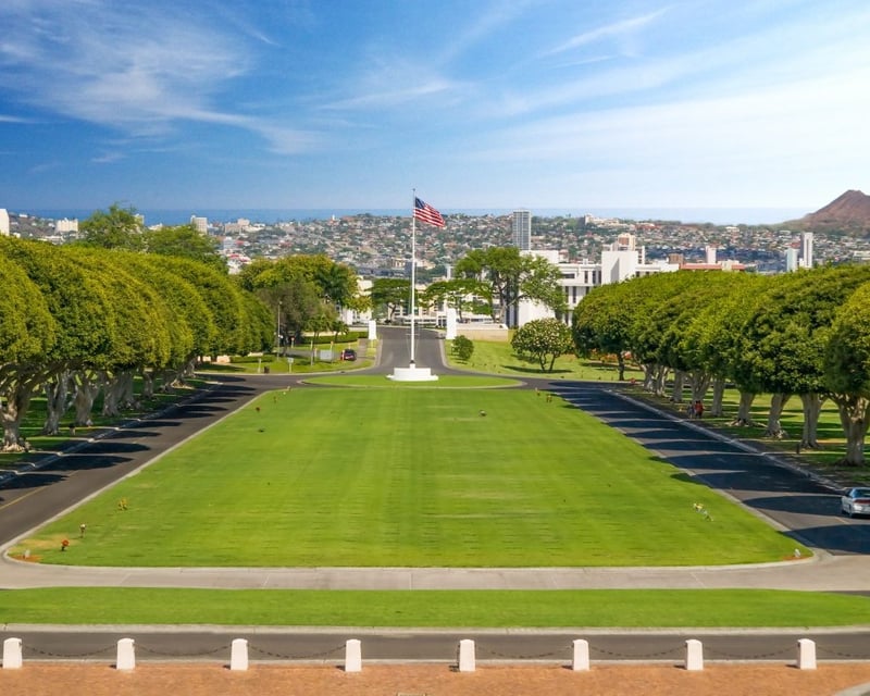Visit Pearl Harbor & Historic Honolulu Day Tour