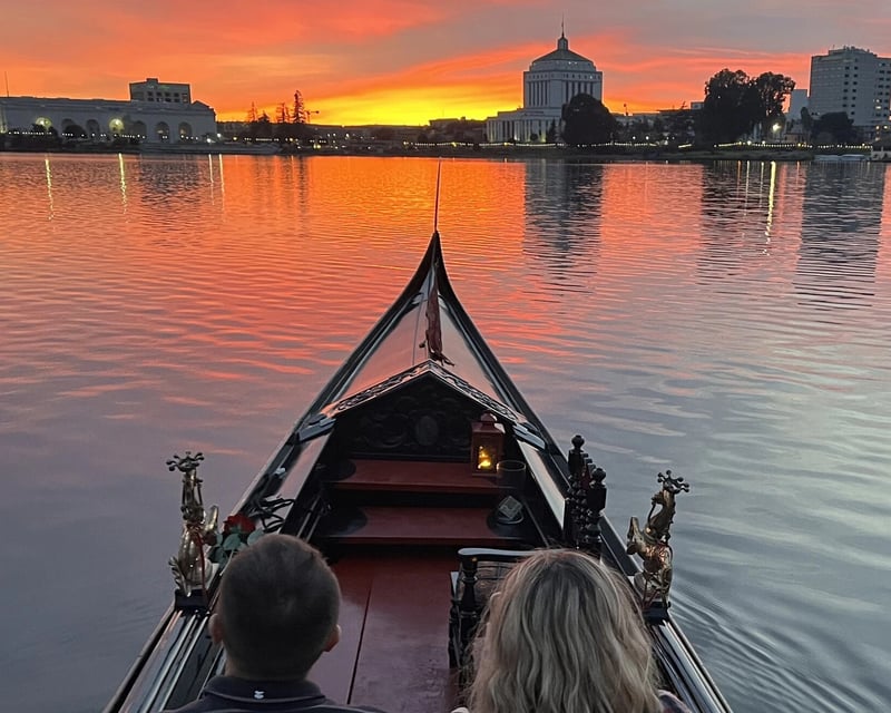 Private Gondola Cruise on Lake Merritt in Oakland