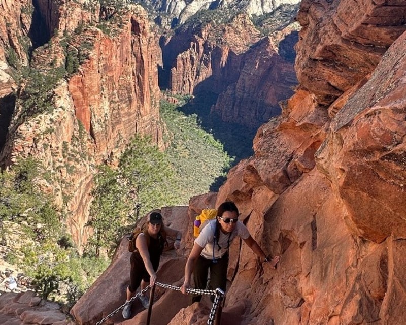 Angel's Landing Hike With Permit in Zion National Park