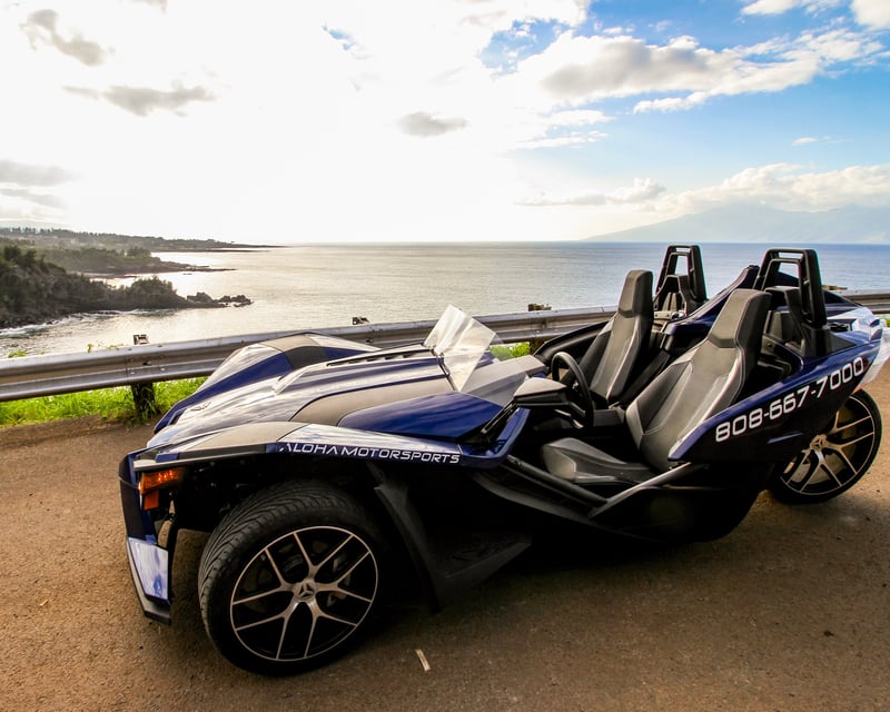 Slingshot Rental for Maui's North Loop Coast