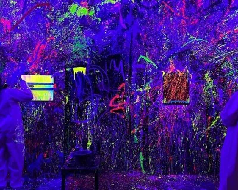 Glow Splatter Art Experience in Sandy Springs