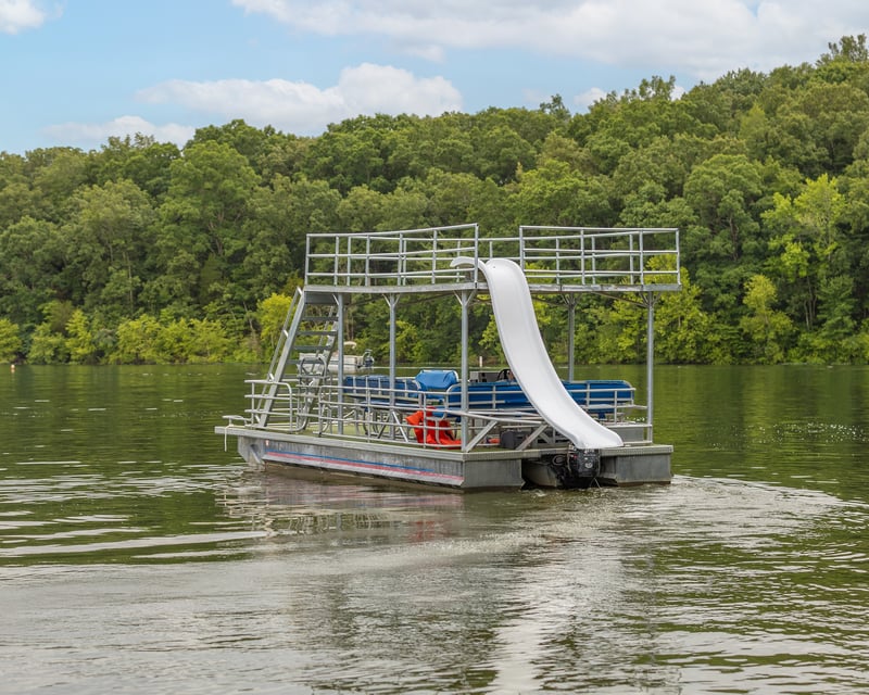 60 HP Lake Boat Rental in Murray, KY