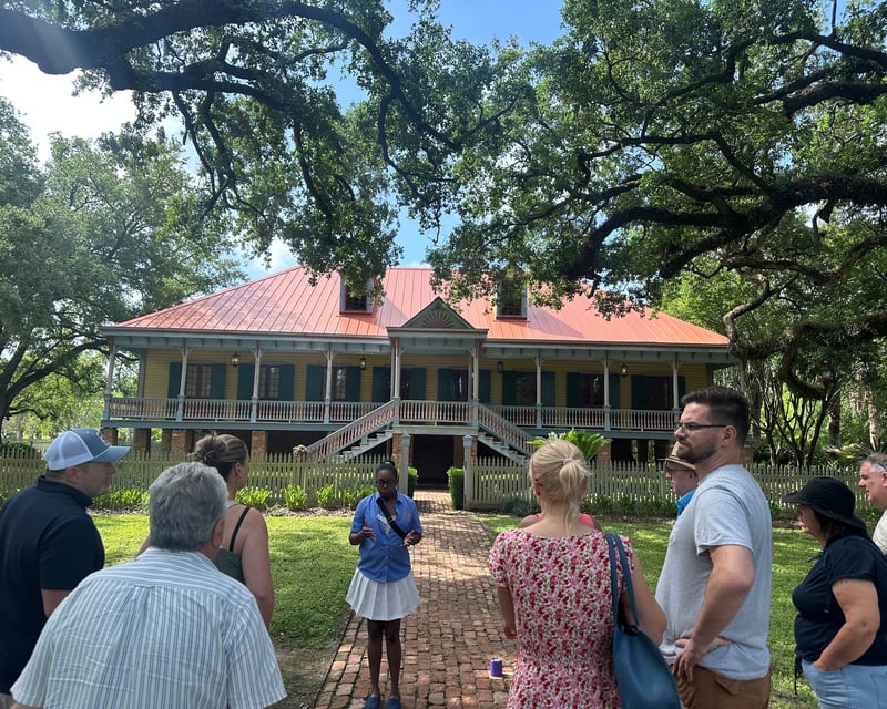 Laura Plantation & Large Airboat Tour From New Orleans
