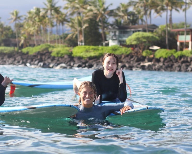 Private Family Surf Lesson with Former Pros in Haleiwa
