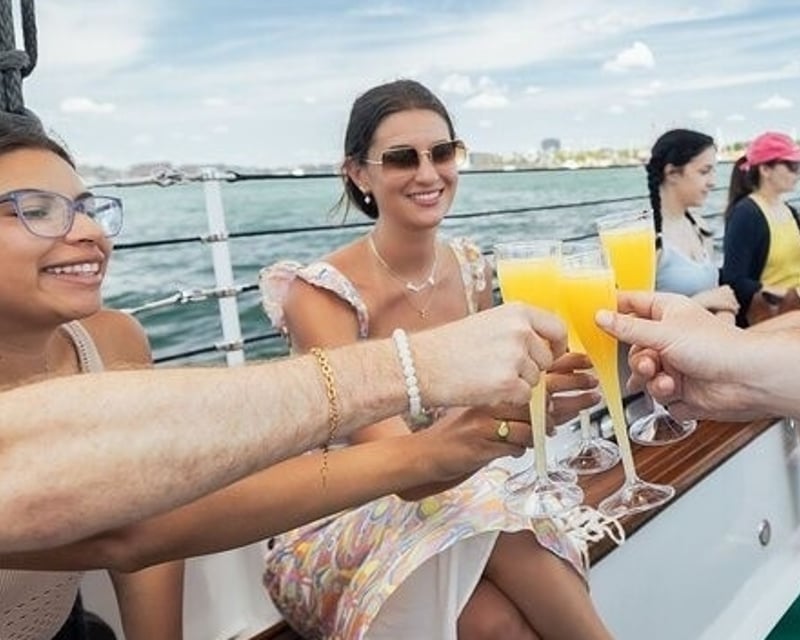 Private Morning Mimosa Bay Cruise in Panama City
