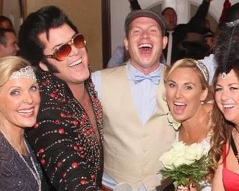 Elvis Wedding & Vow Renewal with 5 Songs in Las Vegas