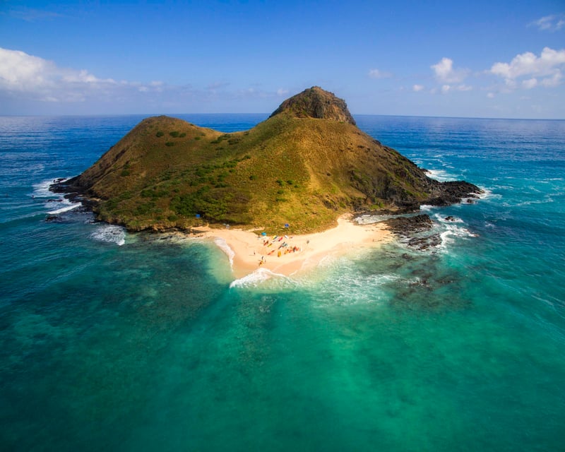 Mokulua Islands Kayak & Snorkel Tour from Kailua