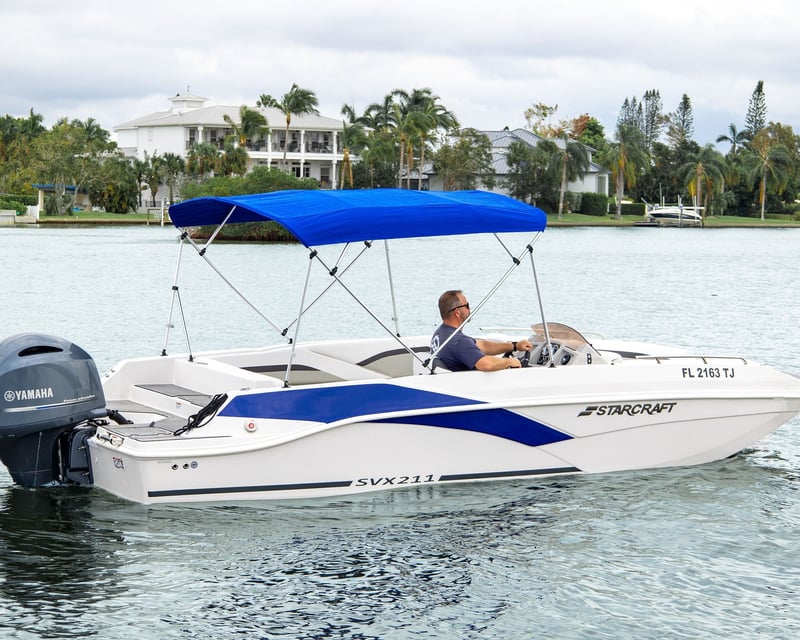 Full-Day Deck Boat Rental In Siesta Key