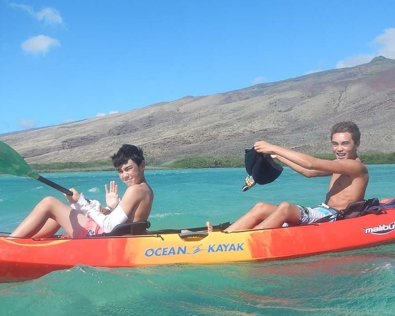 3-Mile Downwind Kayak or SUP Tour on Molokai