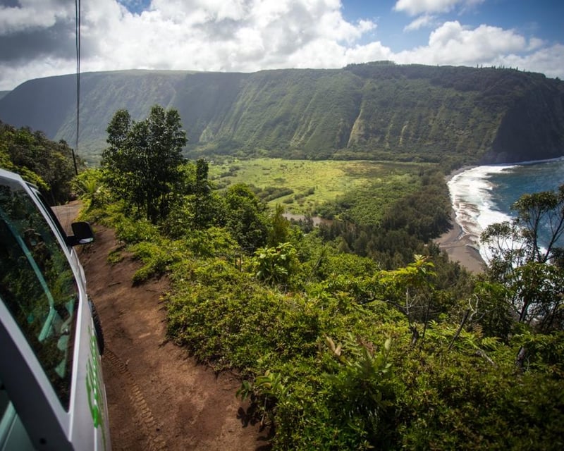 Big Island Circle Tour to Hawaiʻi Volcanoes National Park