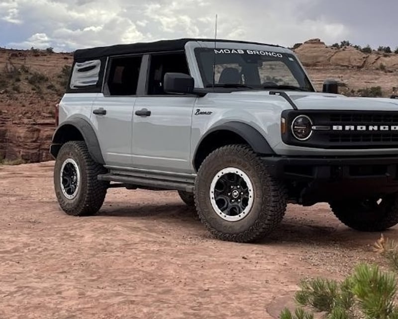 4-Door Bronco Off-Road Rental in Moab