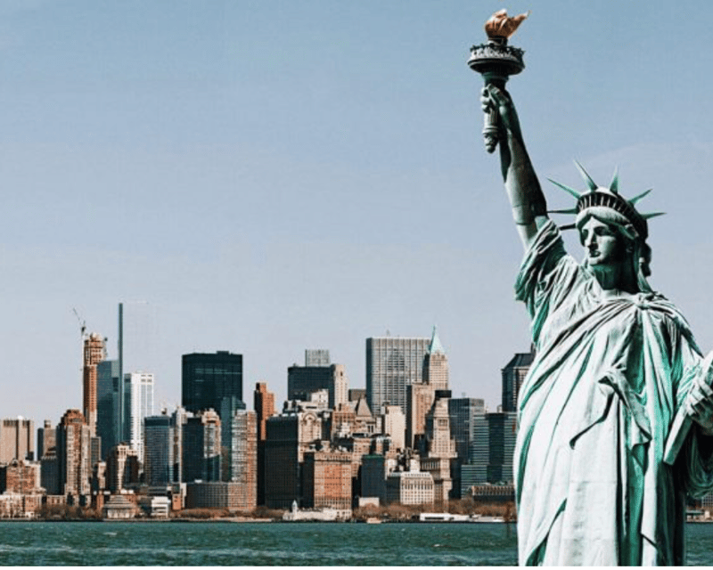 Private Statue of Liberty & Ellis Island Tour in NYC