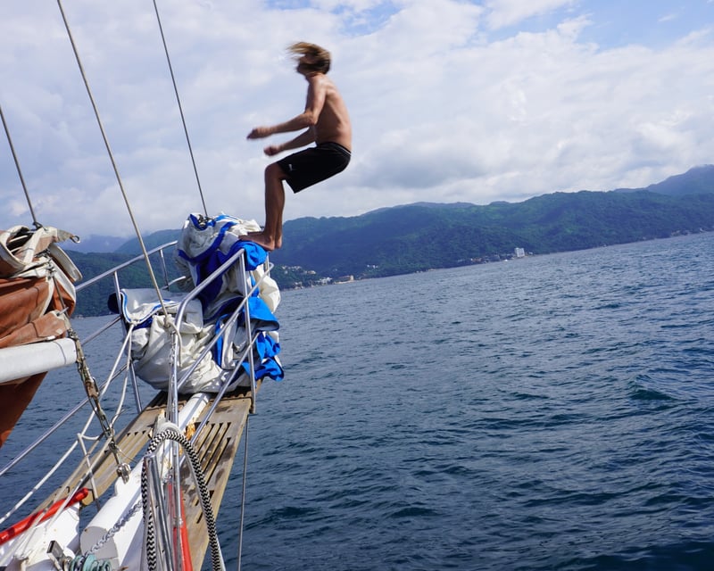 4-Hour Sailing Charter on Bahia Banderas