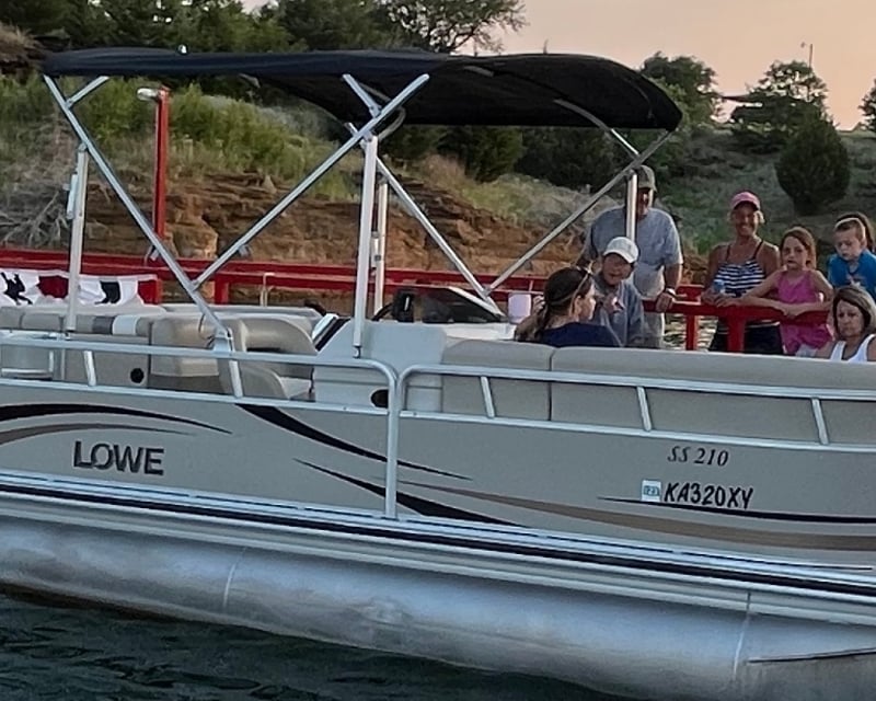 21' Pontoon Rental at Wilson State Park