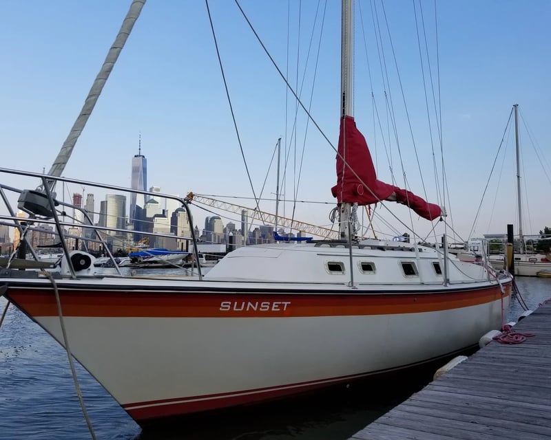 2-Hour Private Sailing Charter in New York Harbor