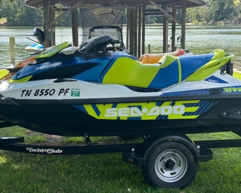 Tow-Ready Jet Ski Rental on Tellico Lake