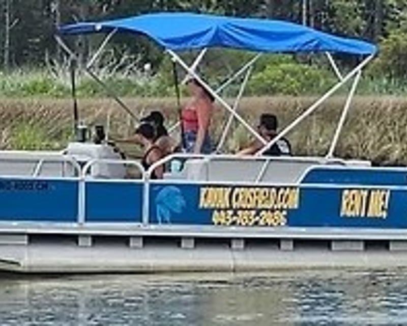 Crisfield 20' Pontoon Boat Rental