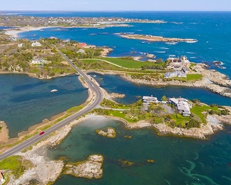Private Ocean Drive & Gilded Age Pedicab Tour in Newport