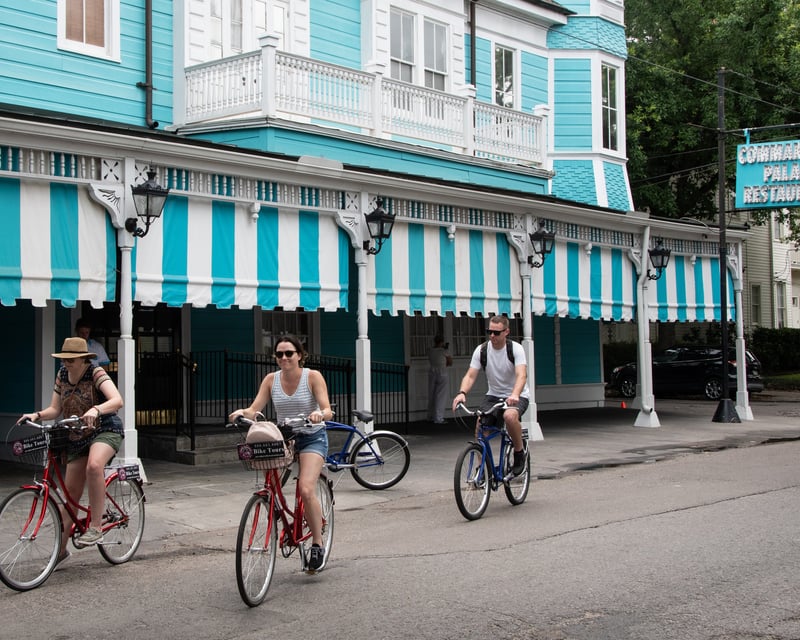 Garden District Craft Beer Bike Tour in New Orleans