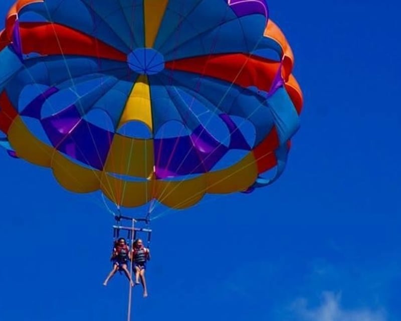 Parasailing Tour in Newport
