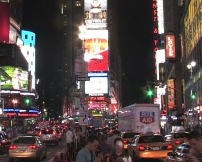 Broadway Theatre District History Tour in New York City
