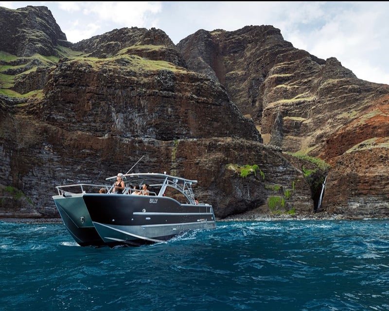 Na Pali Coast Snorkel & Sea Cave Exploration