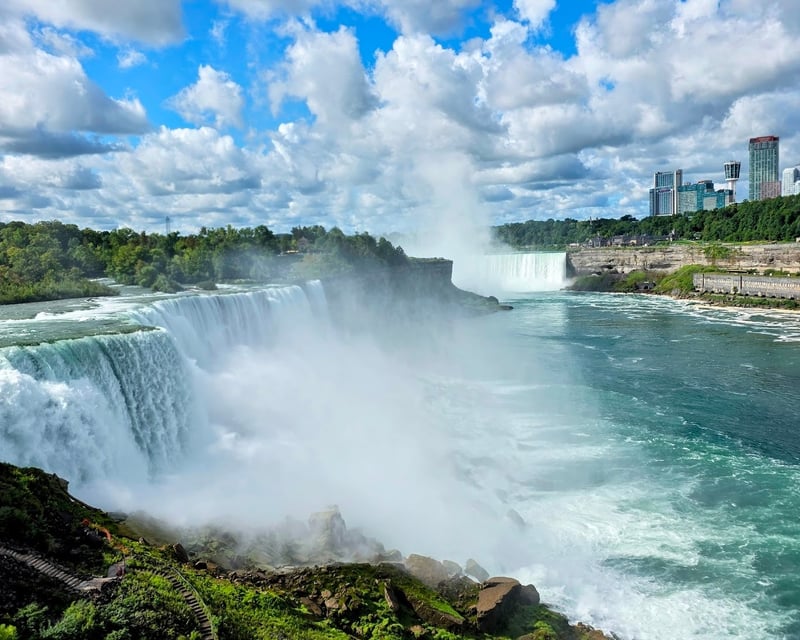 3 Waterfalls Walking Tour in Niagara Falls State Park