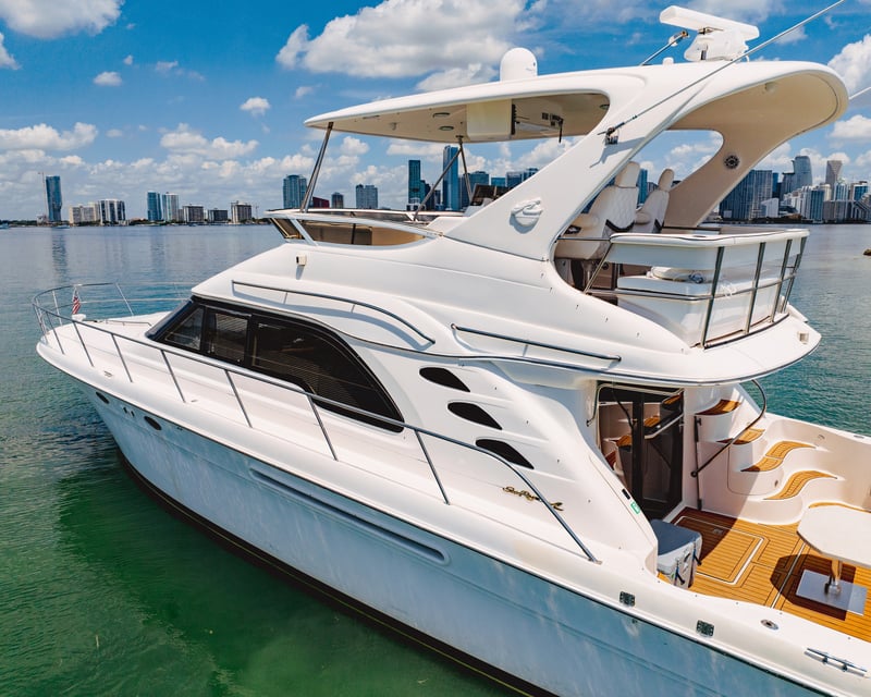 Nighttime Yacht Charter in Miami
