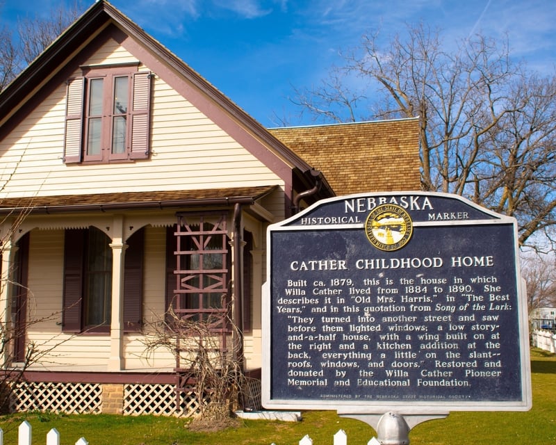 Willa Cather Childhood Home Guided Tour in Red Cloud