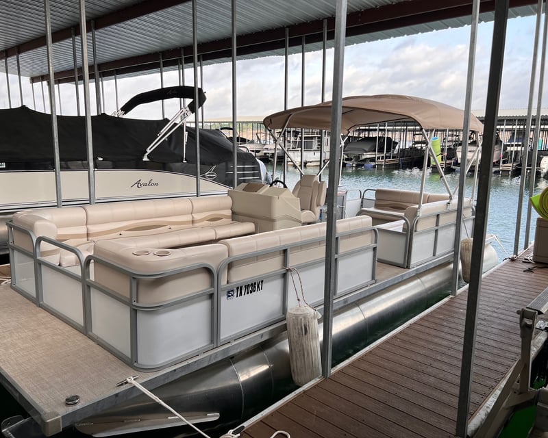 26' Pontoon Charter on Lake Travis