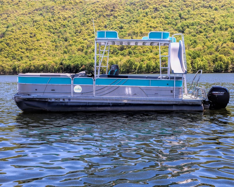 Hesston Pontoon Rental With Slide