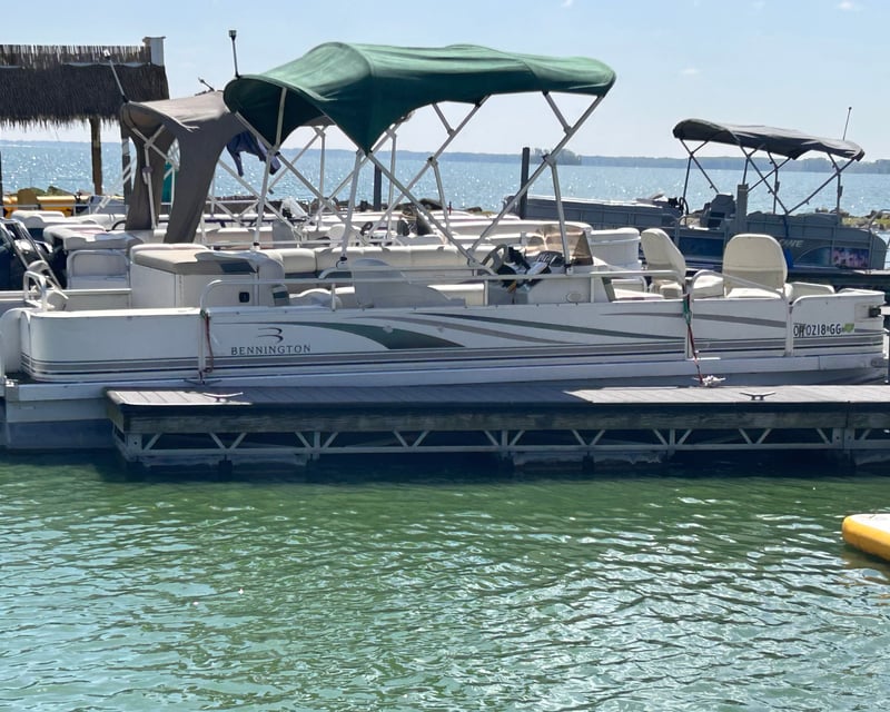 22' Pontoon Rental on Grand Lake