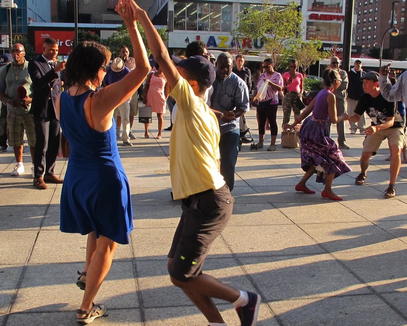 Lindy Hop Dance Class & Swing History Walk in Harlem