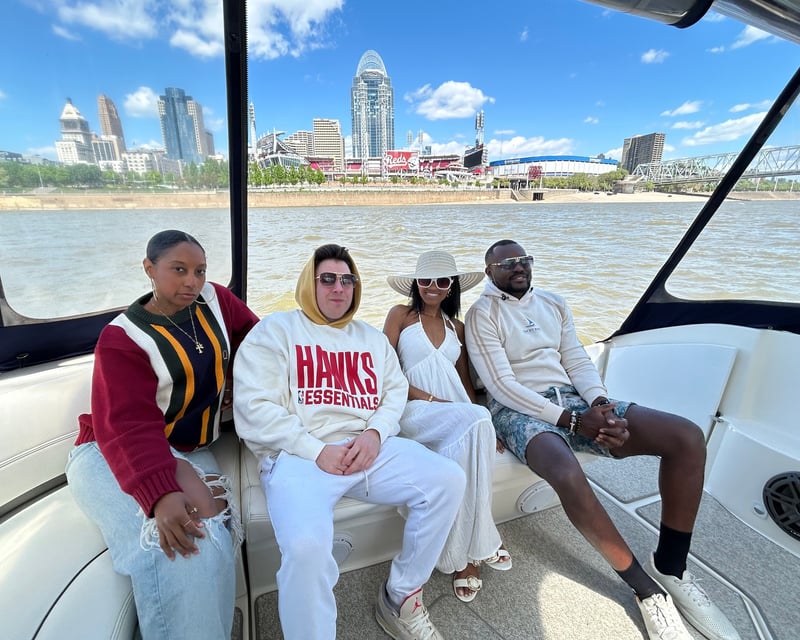 Private Ohio River Picnic Cruise in Cincinnati