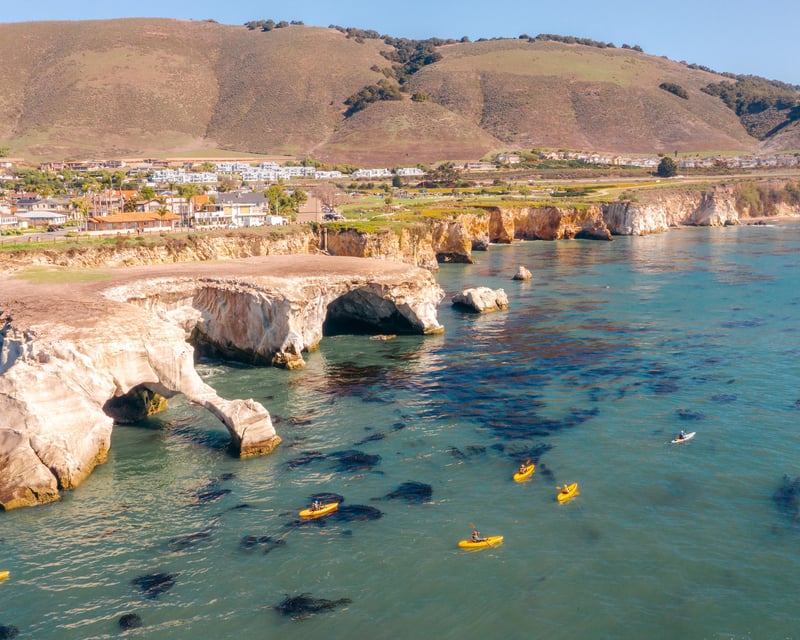 Kayak the Dinosaur Caves on a 3-Hour Guided Tour