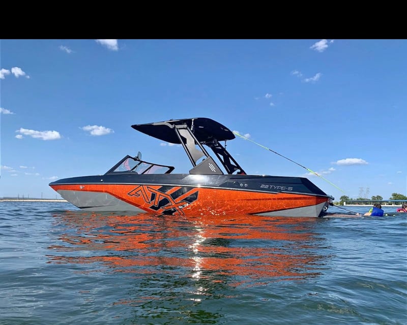 Wakeboarding & Wake Surfing Boat Charter on Lake Austin