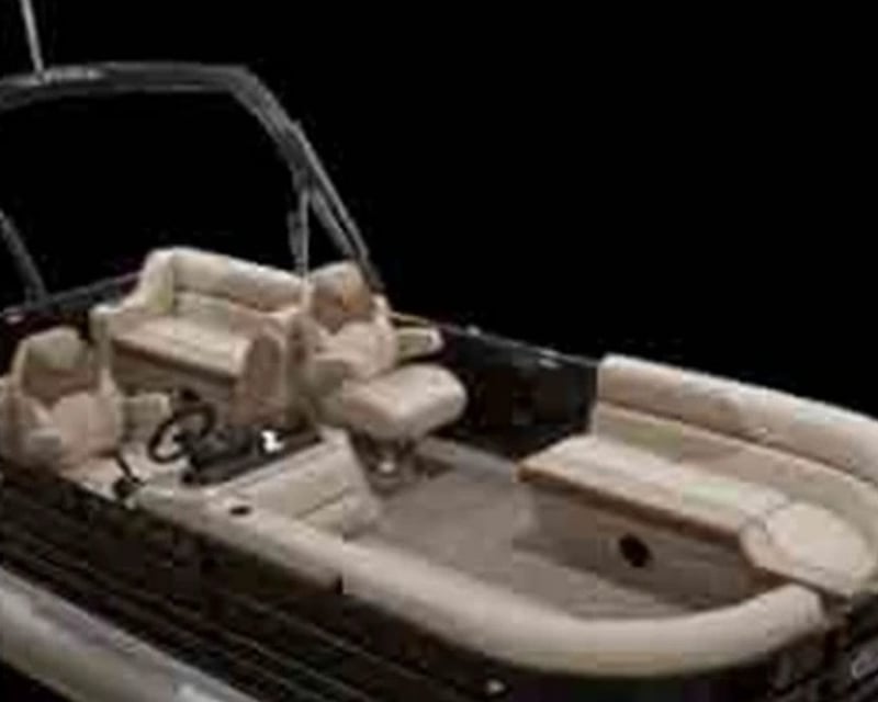 22' Pontoon Boat Rental in Clayton
