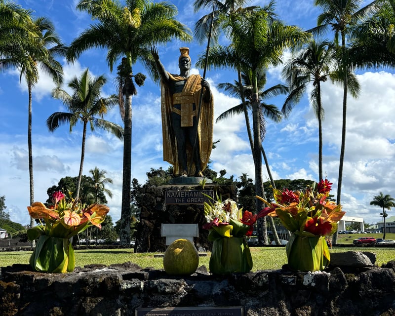 Wailoa River Kayak Tour to King Kamehameha Statue in Hilo
