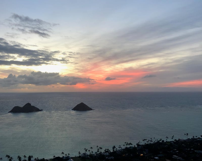 Sunrise Guided Hike to Lanikai Pillbox Trail