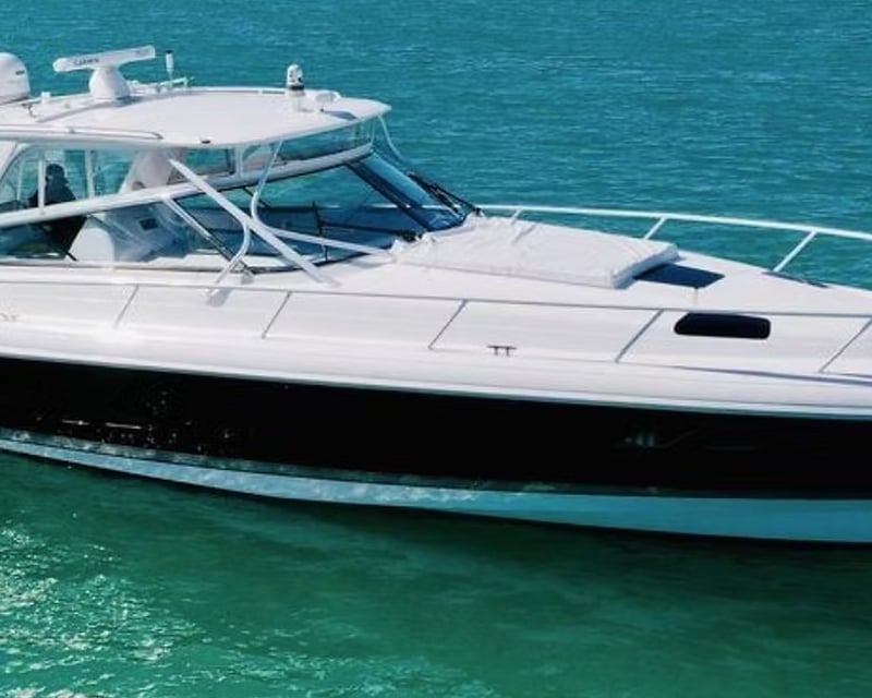 Private 47' Boat Charter to Culebra or Vieques from Fajardo