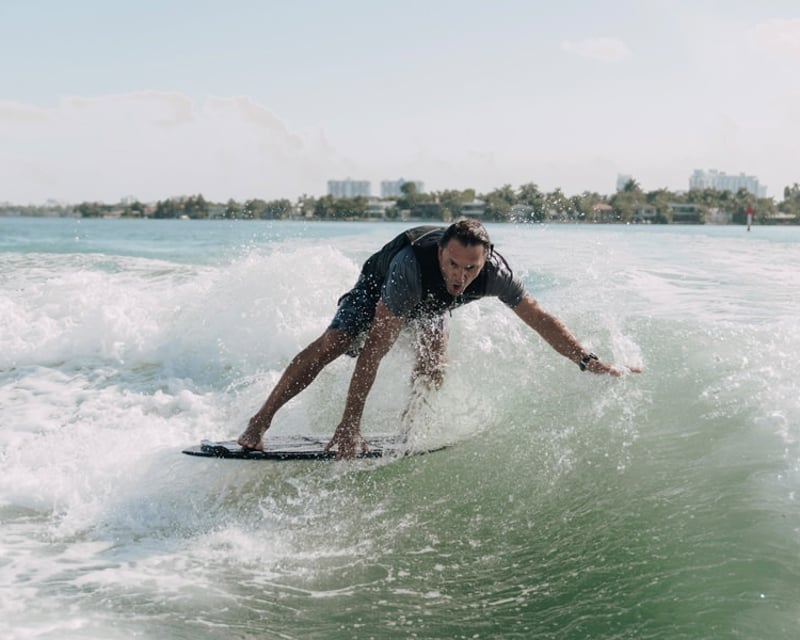 Private Wakesurf Lesson in Miami Beach