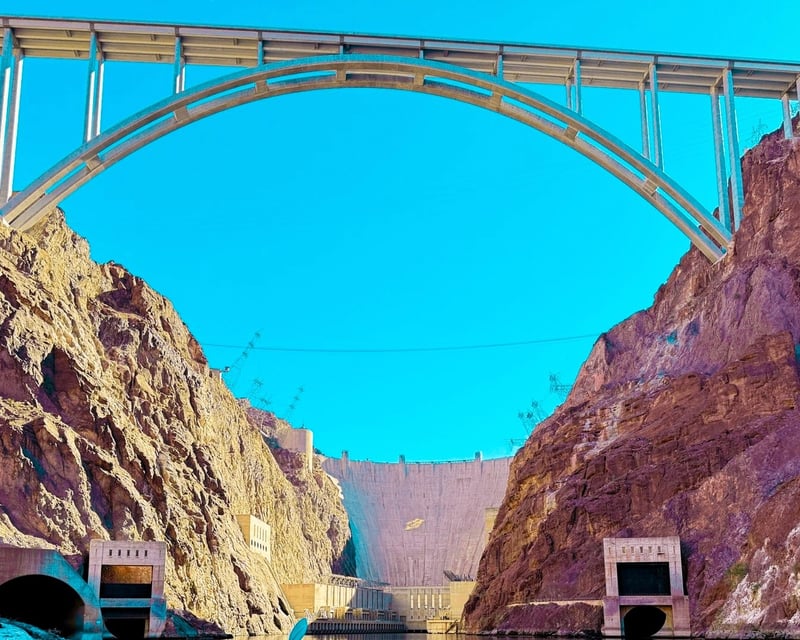 Hoover Dam Tour & Emerald Cave Kayaking with Photos