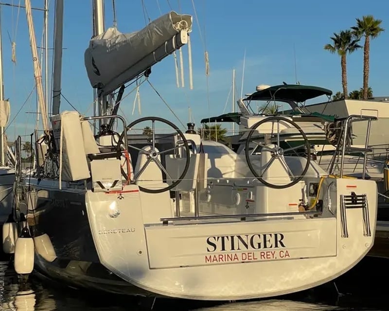 Bareboat 30' Sailboat Charter in Marina del Rey