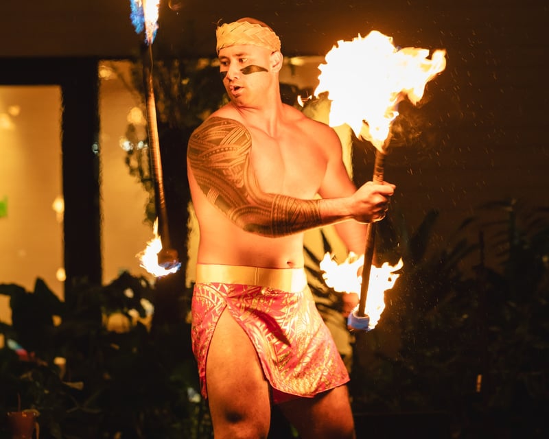 Waikiki Fire Dancing Luau