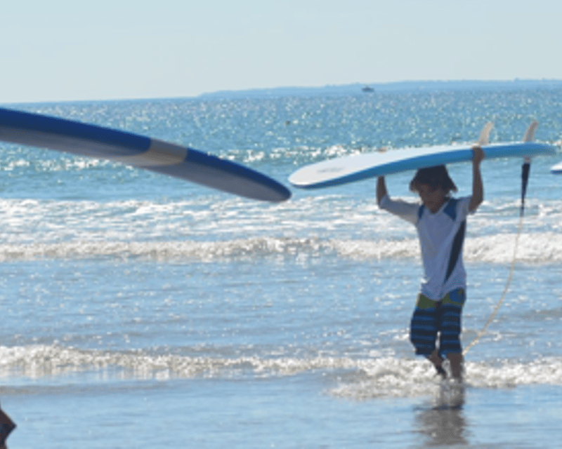 2-Hour Surfboard Rental in Westerly