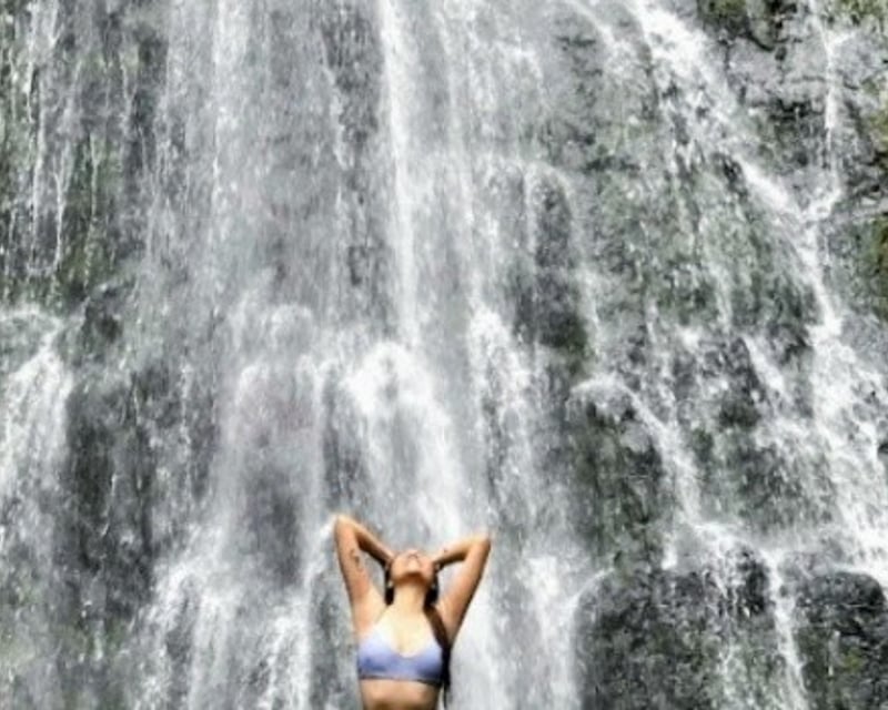2-Hour Guided Waterfall Hike in Oahu