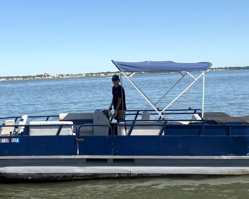 24' Fishing Pontoon Rental in Ocean City